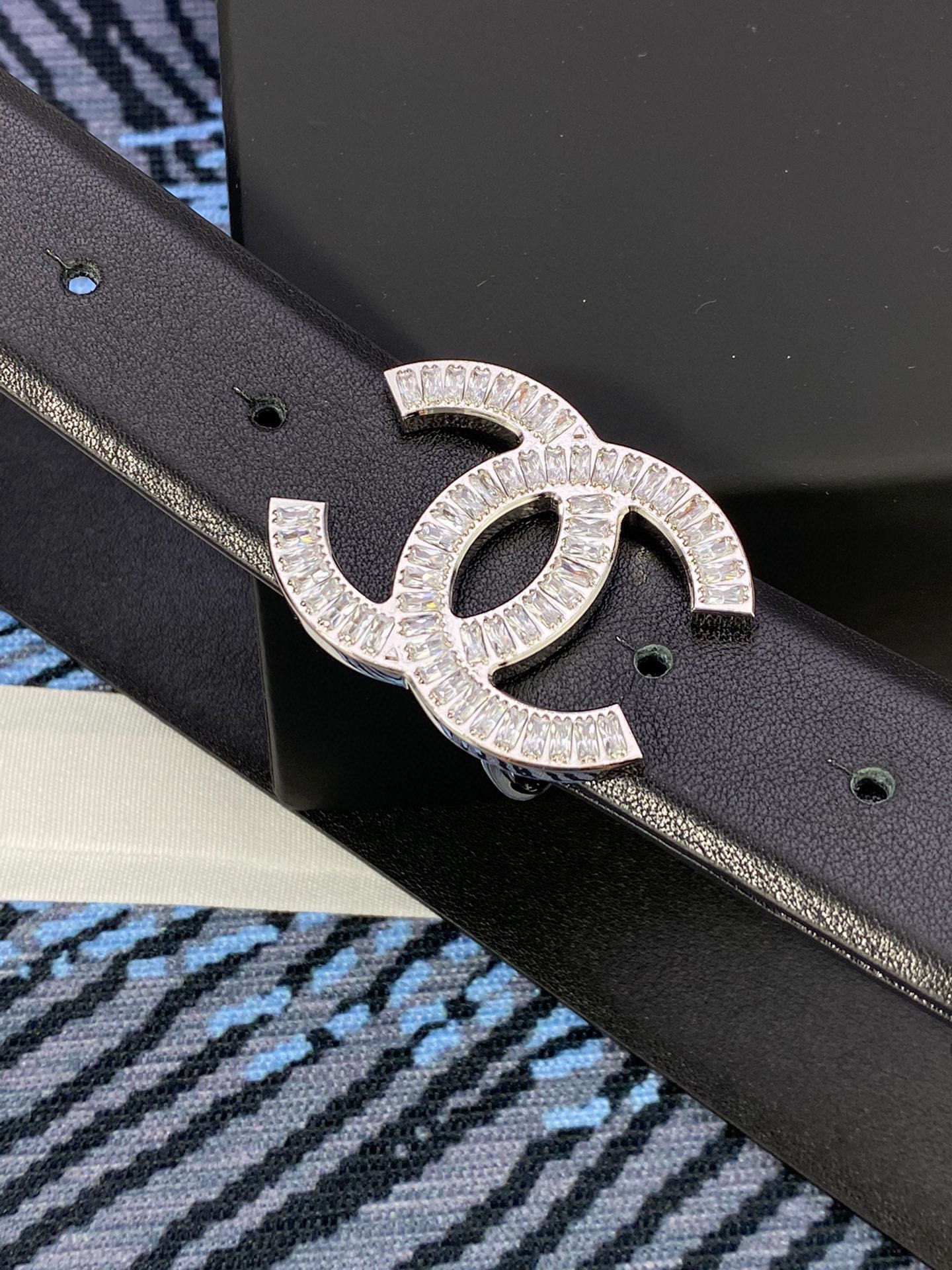 CHANEL 25S BELT 30 MM IN BLACK CALFSKIN WITH SILVER HARDWARE 615100