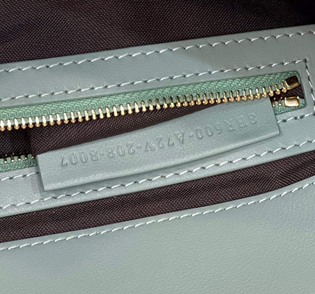 BAGUETTE WITH FF MOTIF 27 IN VIRIDIAN GREEN SOFT LAMBSKIN GOLD HARDWARE
