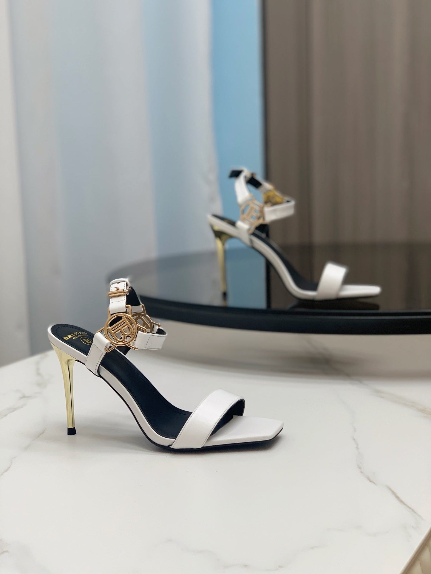 BALMAIN 25S HIGH HEELS WITH B METAL DETAIL 95MM IN LIGHT GRAY CALFSKIN