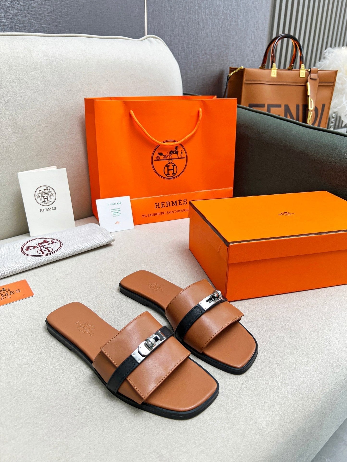 Giulia Sandal Brown Black Calfskin