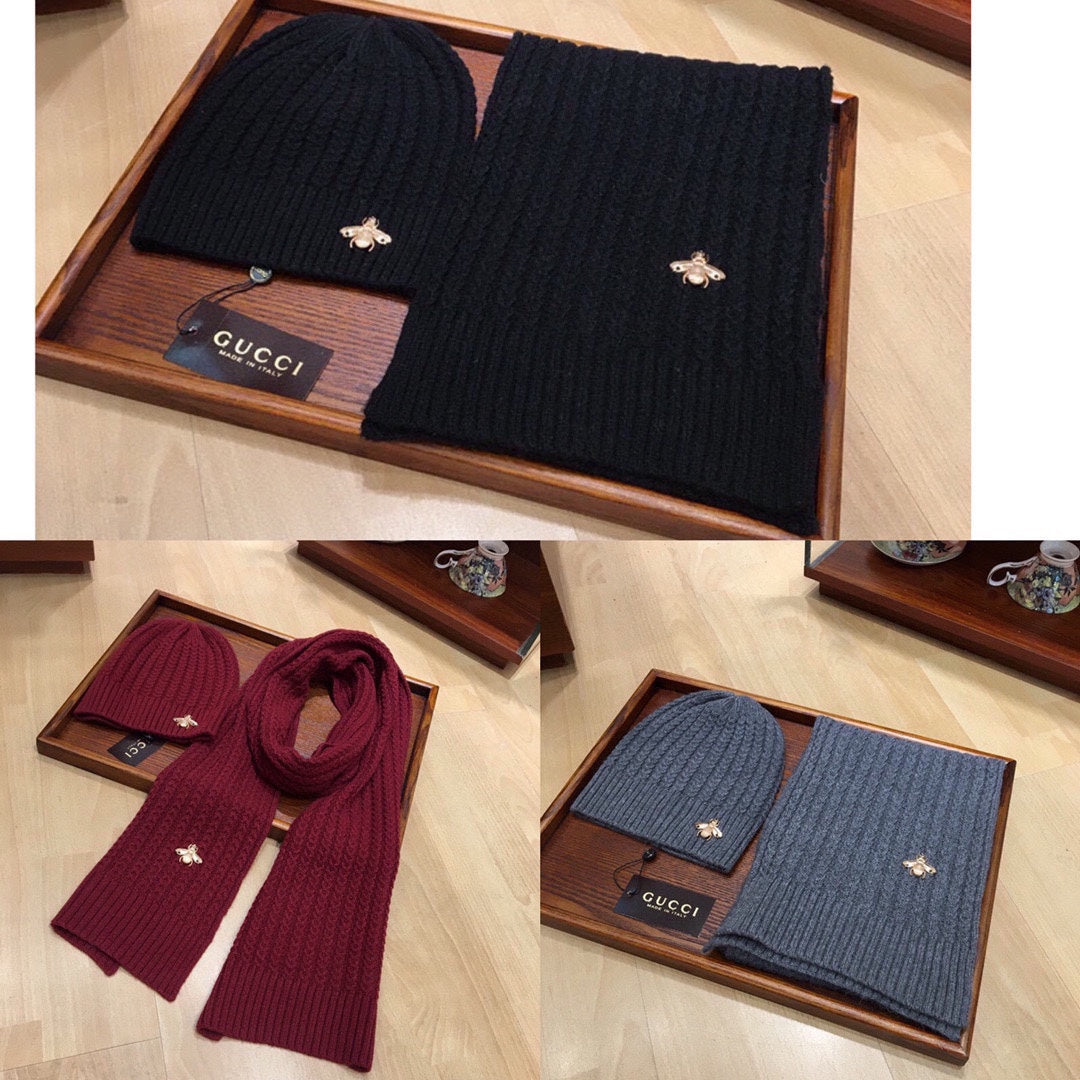 SET SCARF AND HAT IN JAM RED WOOL 945022