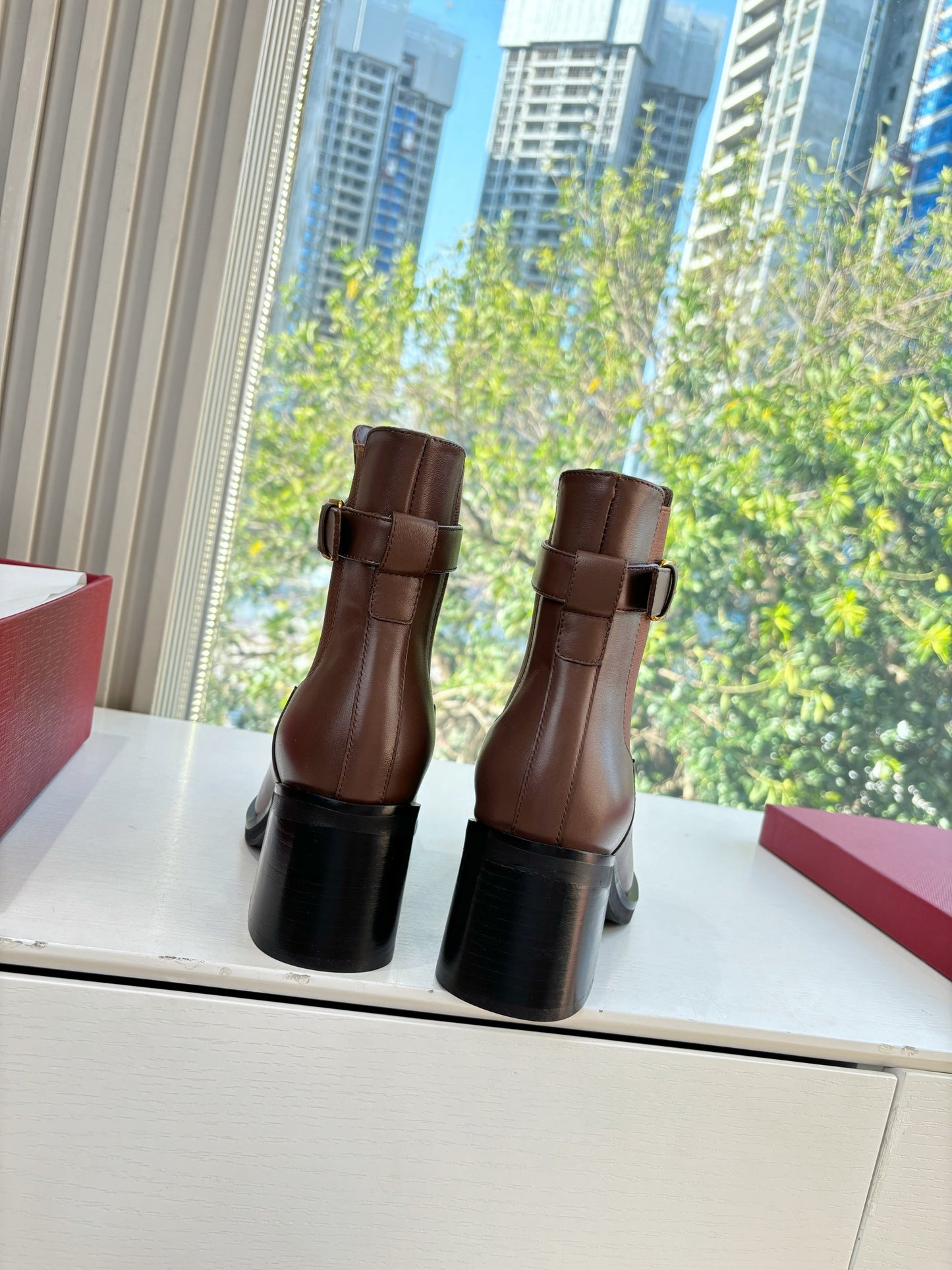 VALENTINO 25S SIGNATURE LOGO BOOTS 60 MM IN BROWN CALFSKIN WITH GOLD HARDWARE