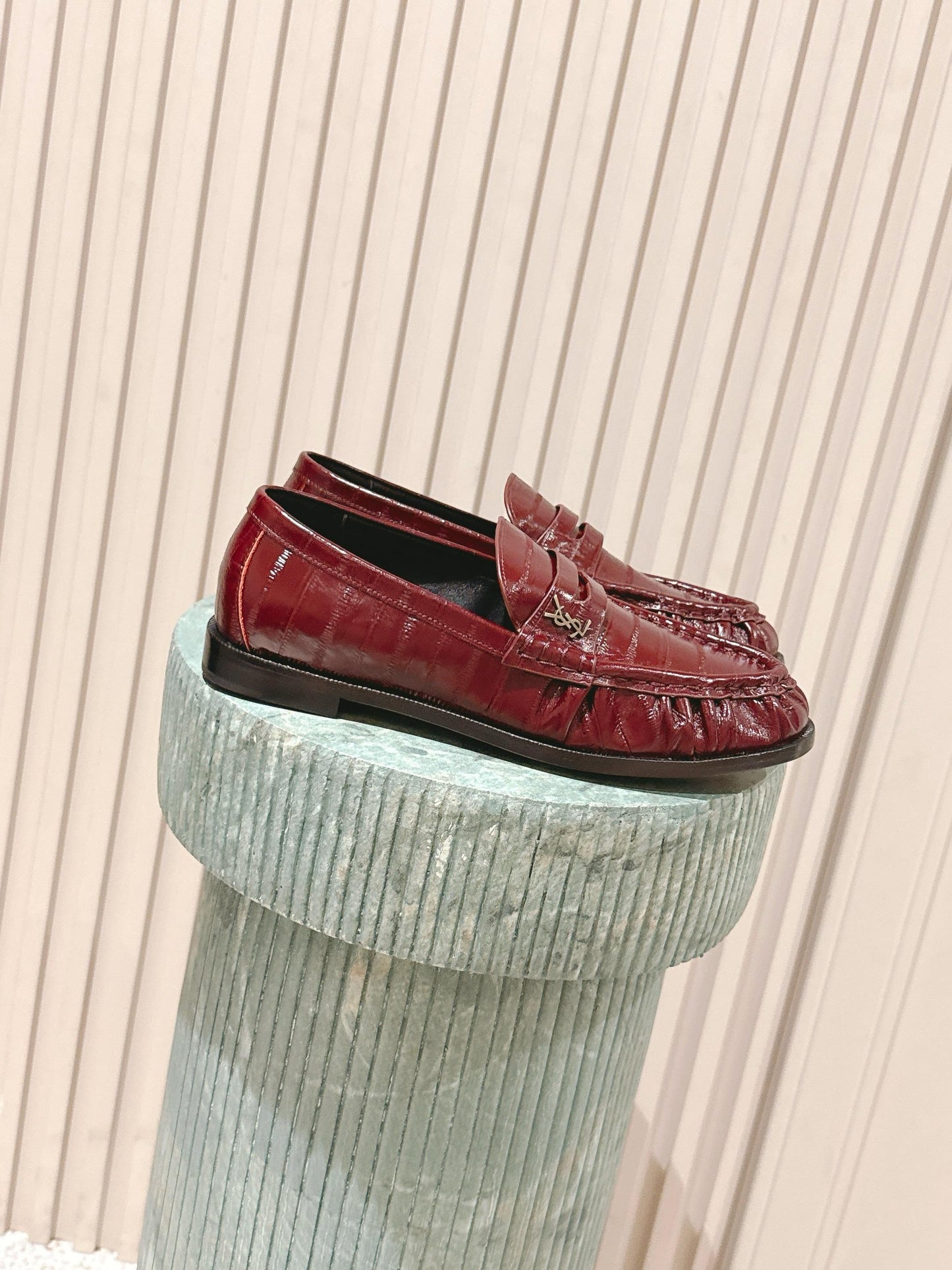 YSL 25S SAINT LAURENT LOAFERS IN DARK RED GLOSSY CALFSKIN WITH SMALL LOGO