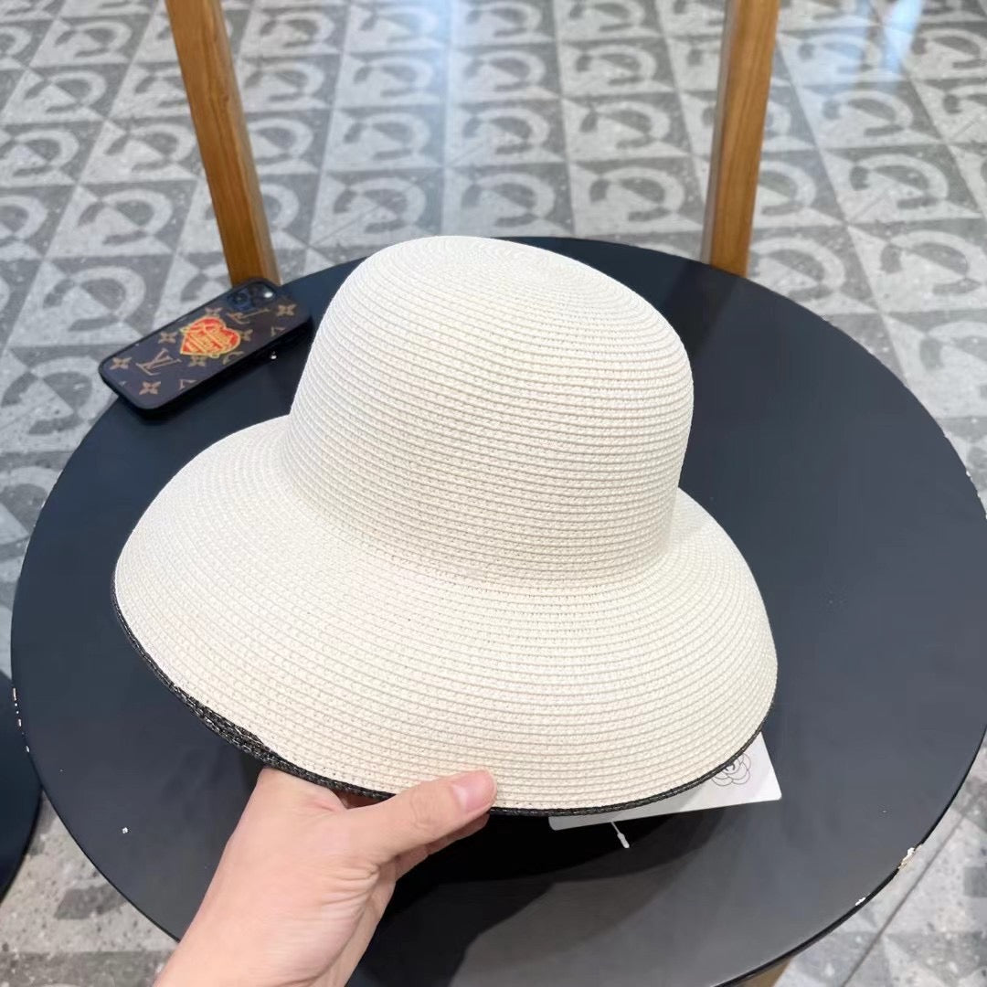 STRAW CLOCHE HAT WHITE 672755