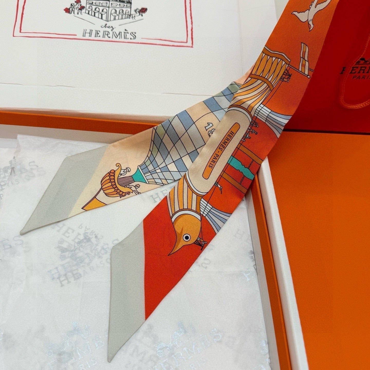 HERMES 25S NECKERCHIEF 86 IN SILK 991543