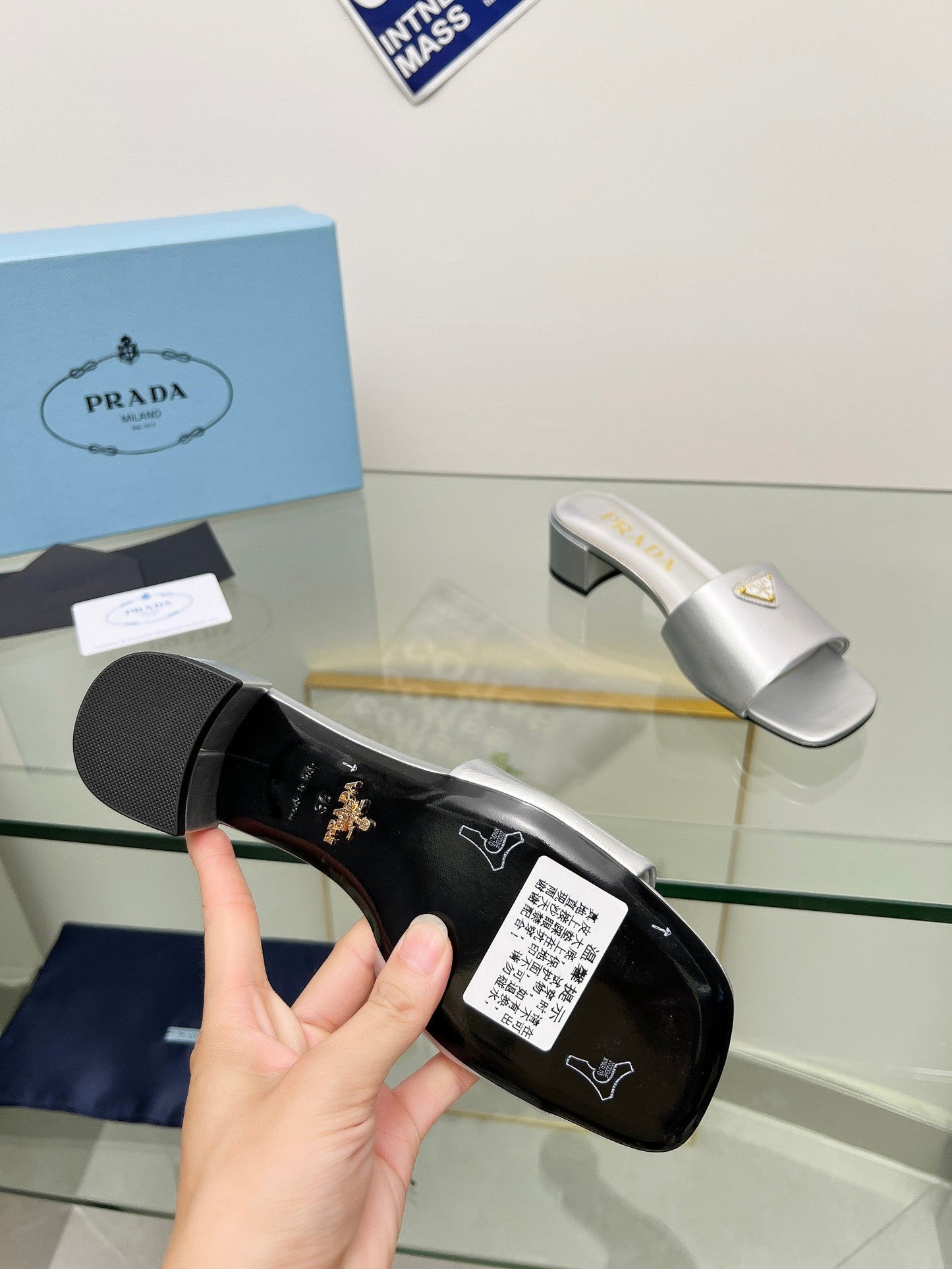 PRA EMBROIDERED SLIDES 40 SILVER CALFSKIN