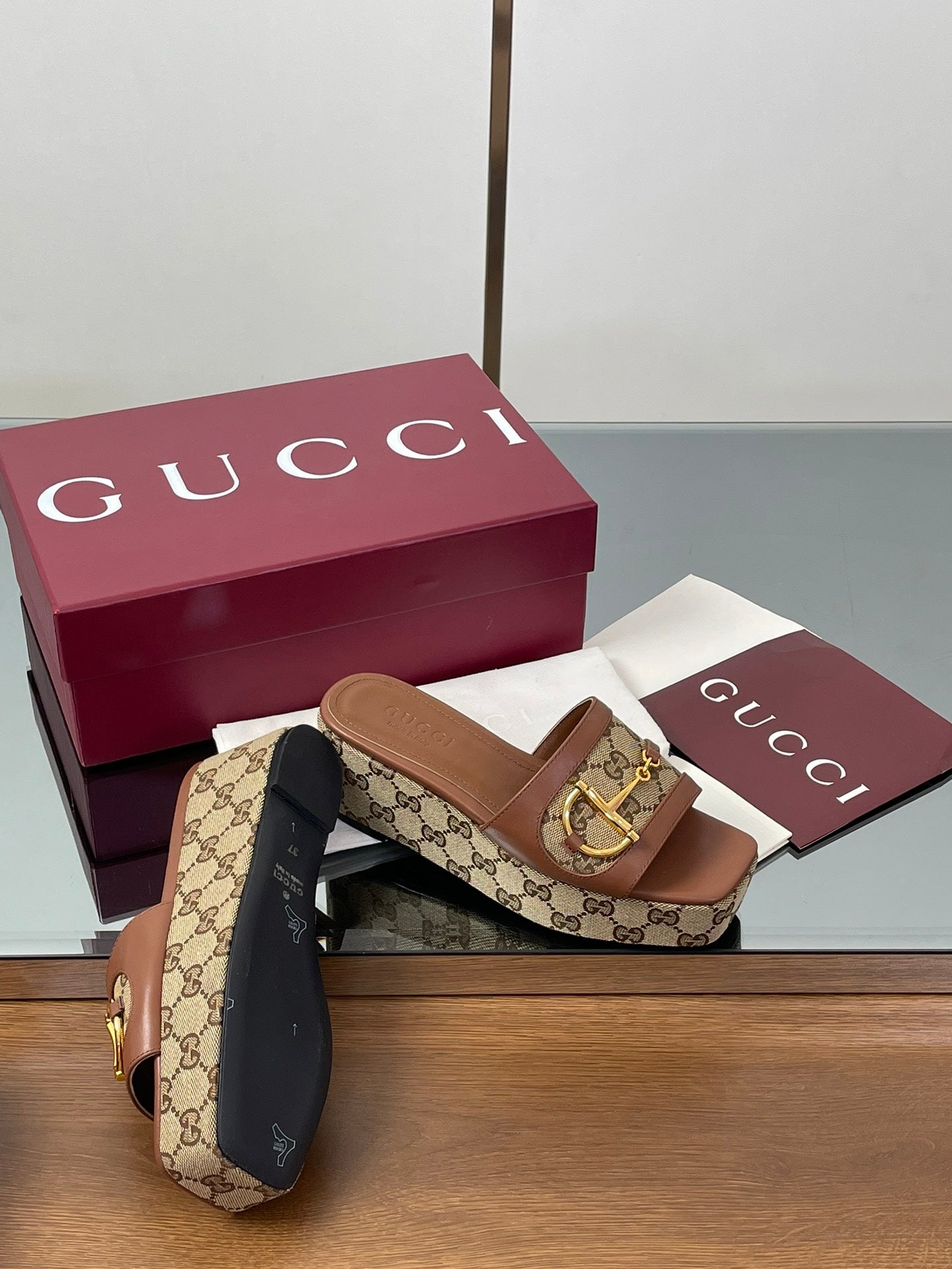 HIGH 6.3 CM WEDGE SANDALS IN BROWN CALFSKIN AND FABRIC