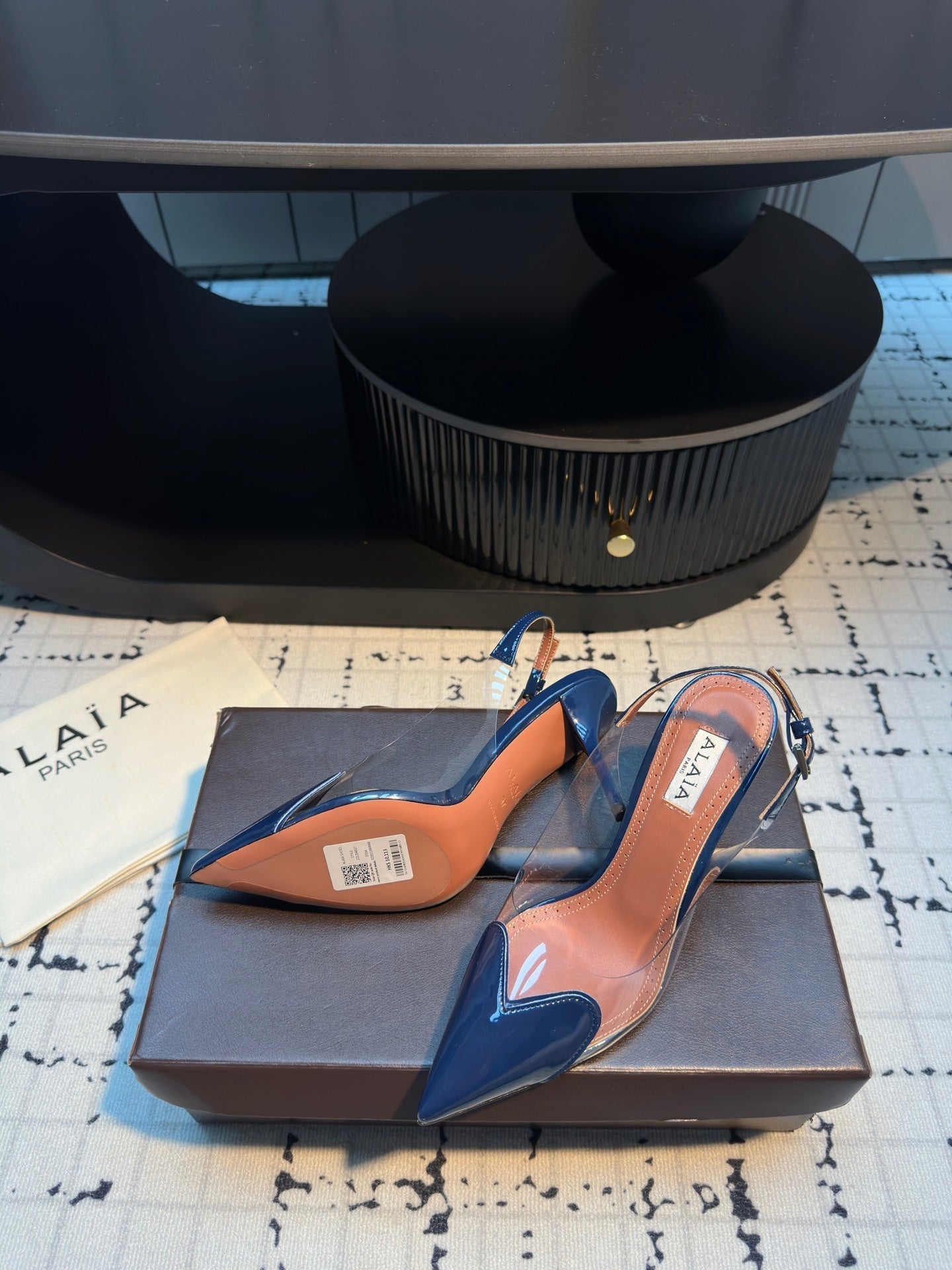 ALAIA HIGH SLINGBACK 25S 90 MM IN NAVY BLUE CALFSKIN