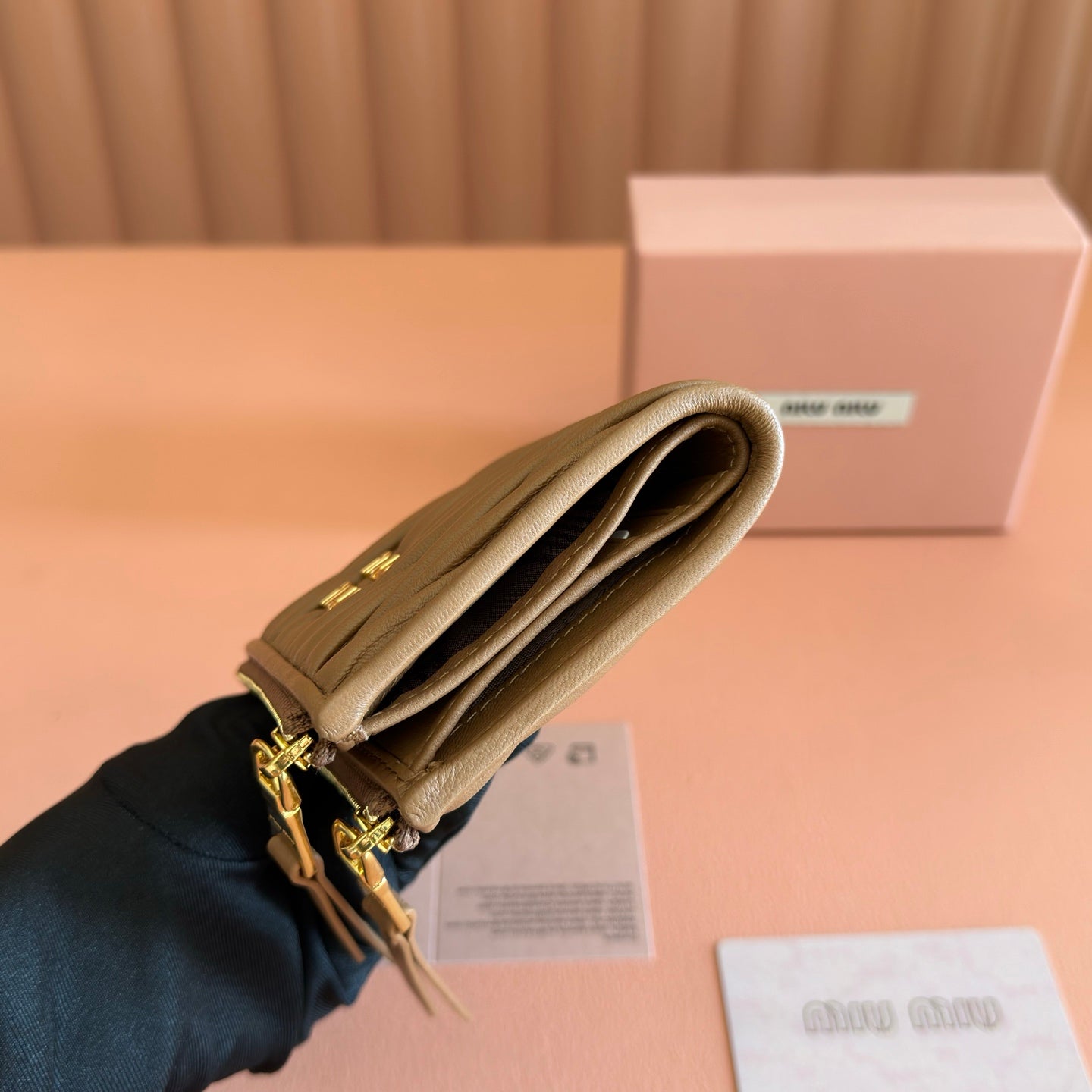 MIUMIU 26S SMALL MATELASSE CARD HOLDER 11 IN BROWN CALFSKIN GOLD HARDWARE