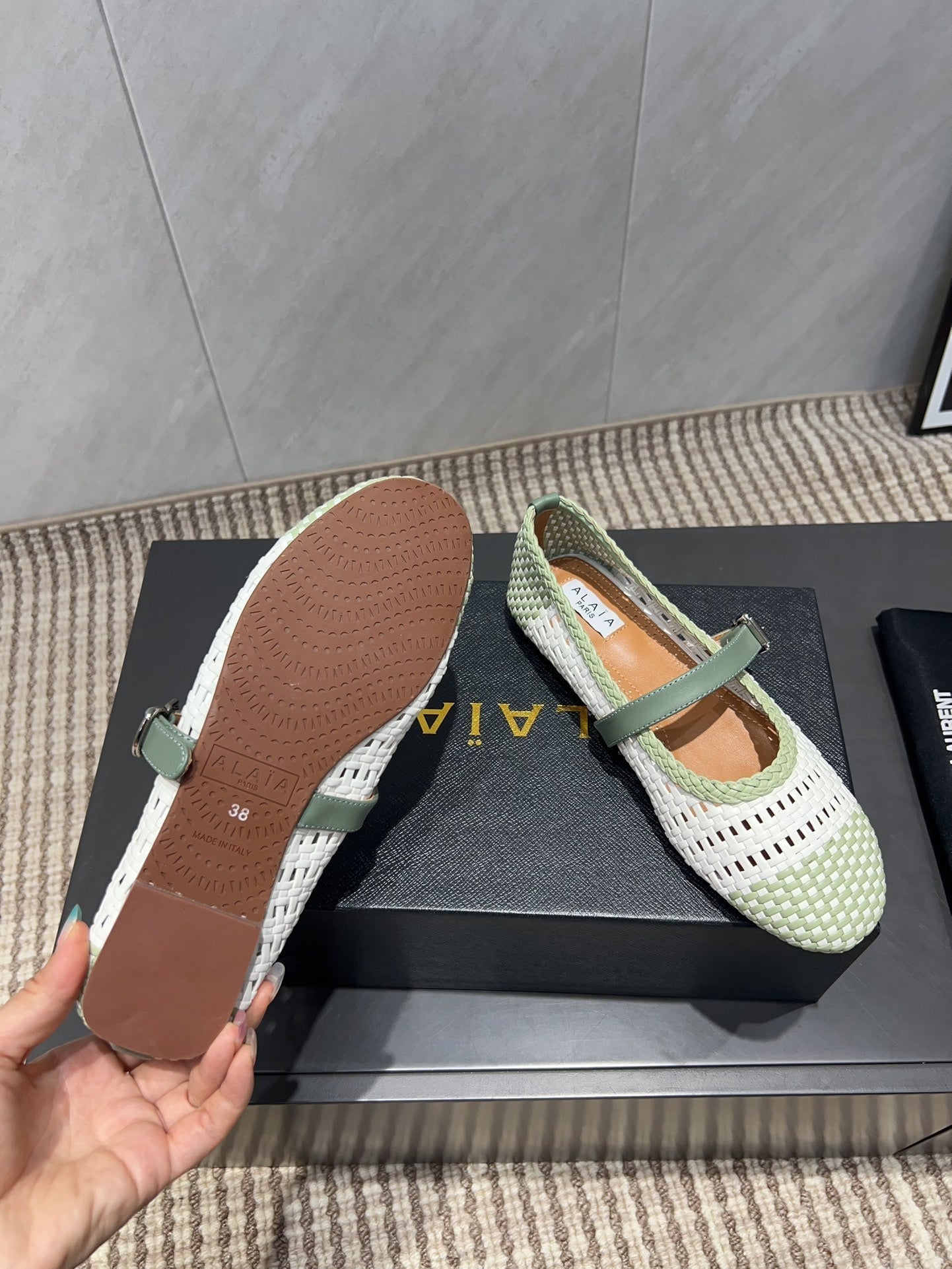 ALAIA MARY JANE FLATS WOVEN PATTERN 25S IN WHITE MIX PASTEL GREEN CALFSKIN