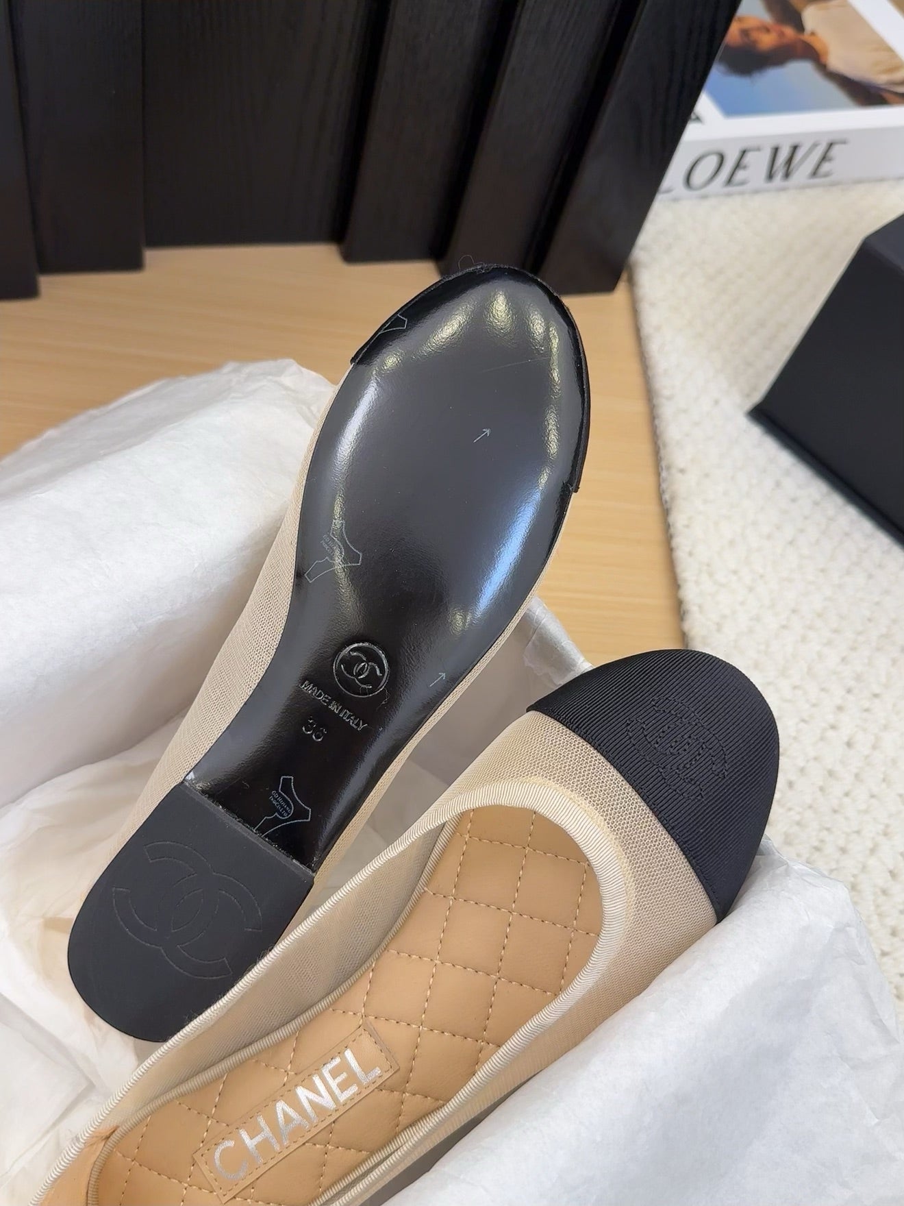 BALLET FLAT IN BLACK FABRIC AND BEIGE MESH