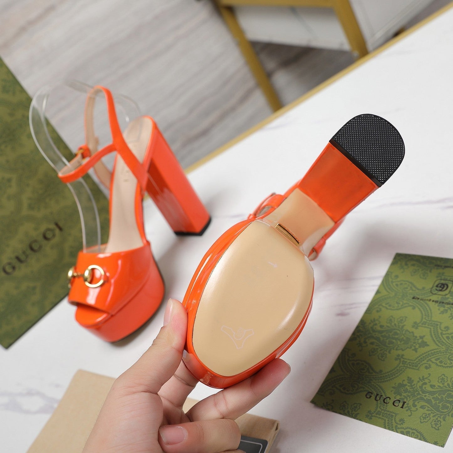 GG Sandales Cuir Noir Orange