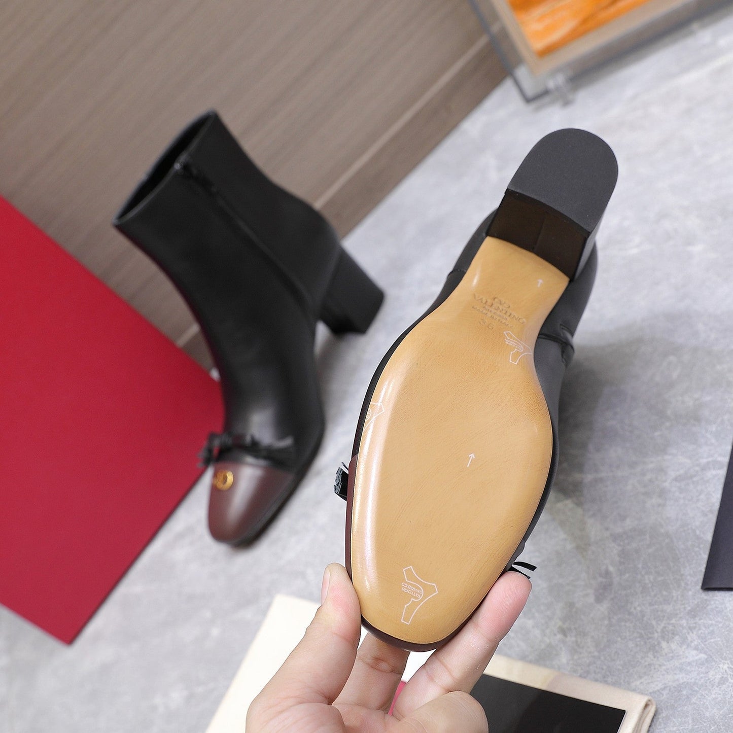 VALENTINO 25S VALET DU ROI ANKLE BOOTS 60 MM IN BLACK MIX DARK BROWN CALFSKIN WITH BOW