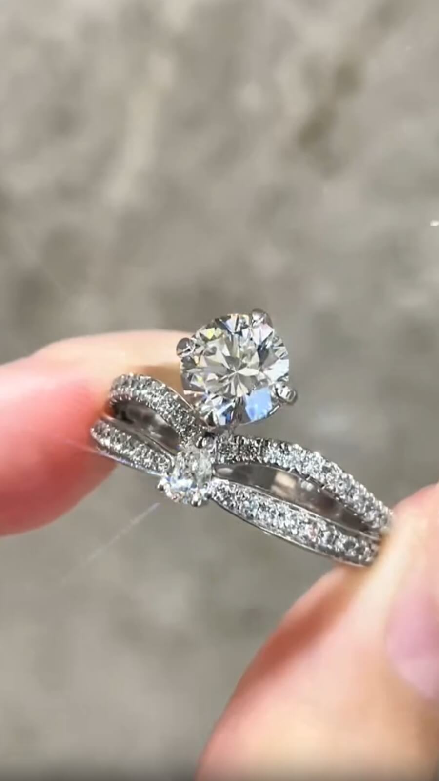 1.00ct Lab-Grown Diamond Style-Crown| IGI Certified | PT950 Platinum