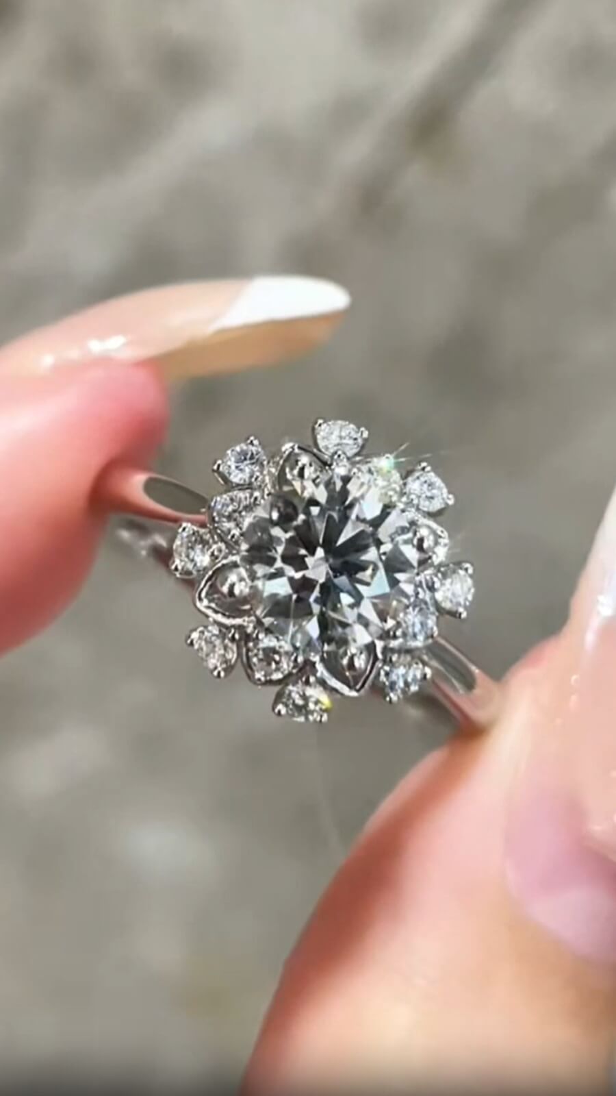 1.00ct Lab-Grown Diamond Style-Floral Bloom| IGI Certified | PT950 Platinum