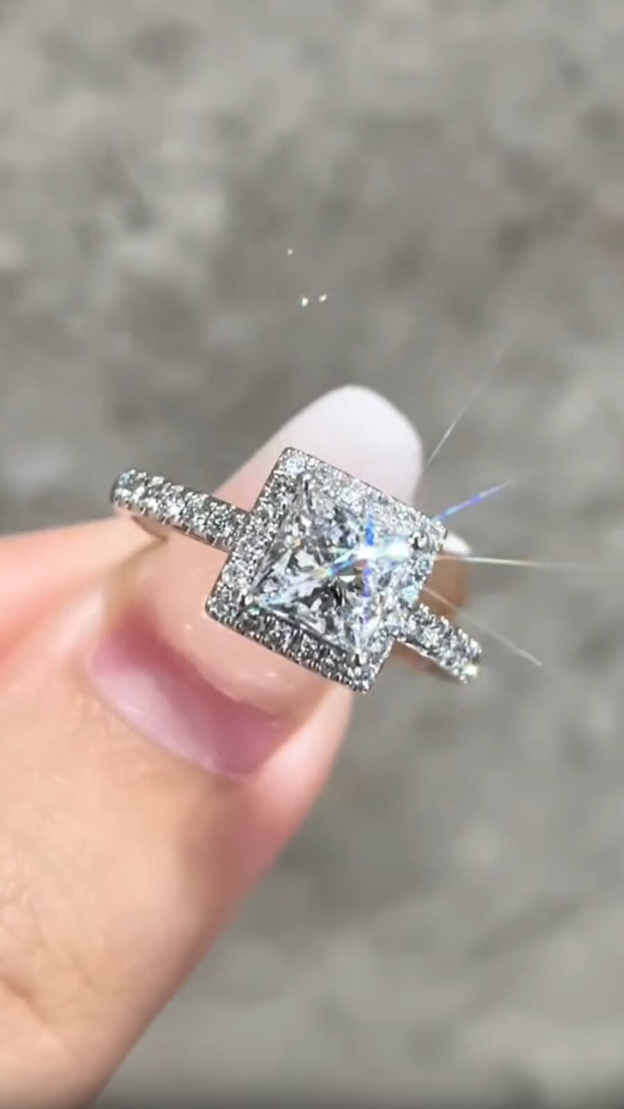 1.00ct Lab-Grown Diamond Style-Princess| IGI Certified | PT950 Platinum