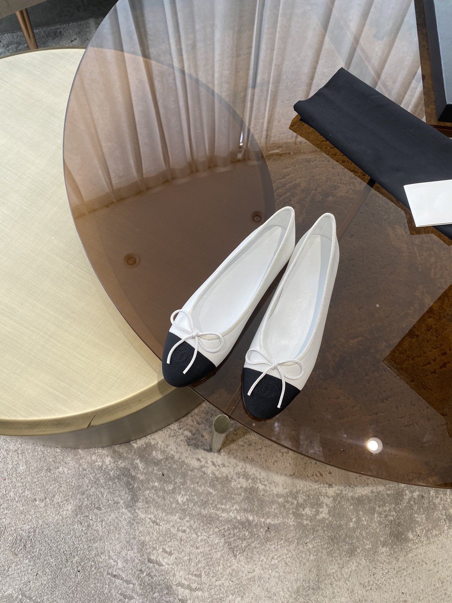 BALLET FLATS WHITE BLACK LAMBSKIN CANVAS