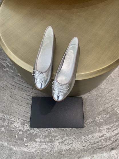 BALLET FLATS SILVER LAMBSKIN