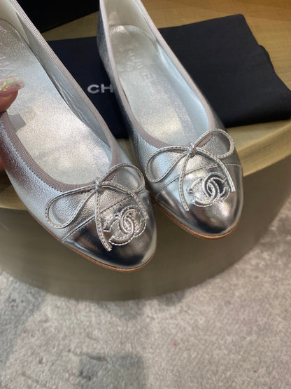 BALLET FLATS SILVER LAMBSKIN