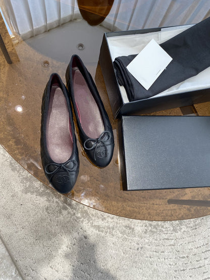 BALLET FLATS BLACK QUILTED LAMBSKIN