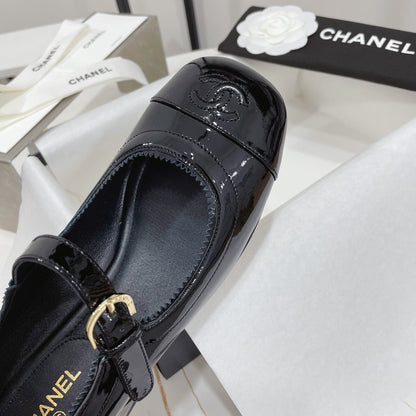 CC MARY JANE BLOCK HEEL GLOSSY BLACK SHEEPSKIN