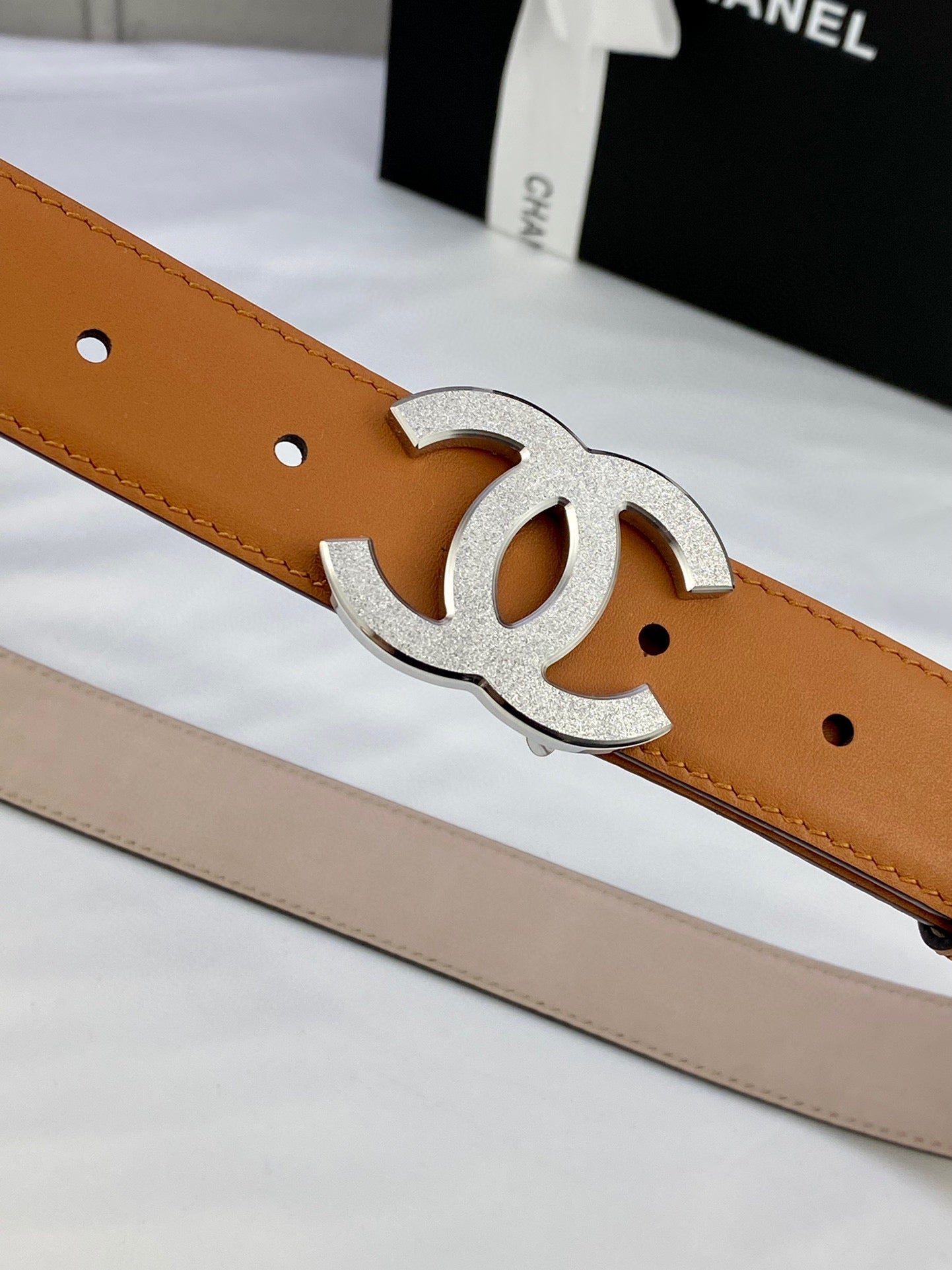 DOUBLE C BELT 30MM IN BROWN CALFSKIN METAL BUCKLE