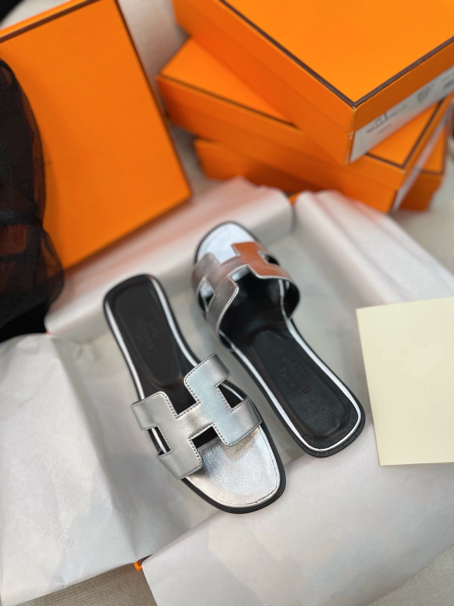 0ran Sandal Silver Leather