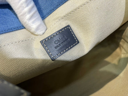 MEDIUM STRAP WOODY TOTE BAG 37 IN BLUE DENIM CANVAS DARK BLUE CALFSKIN