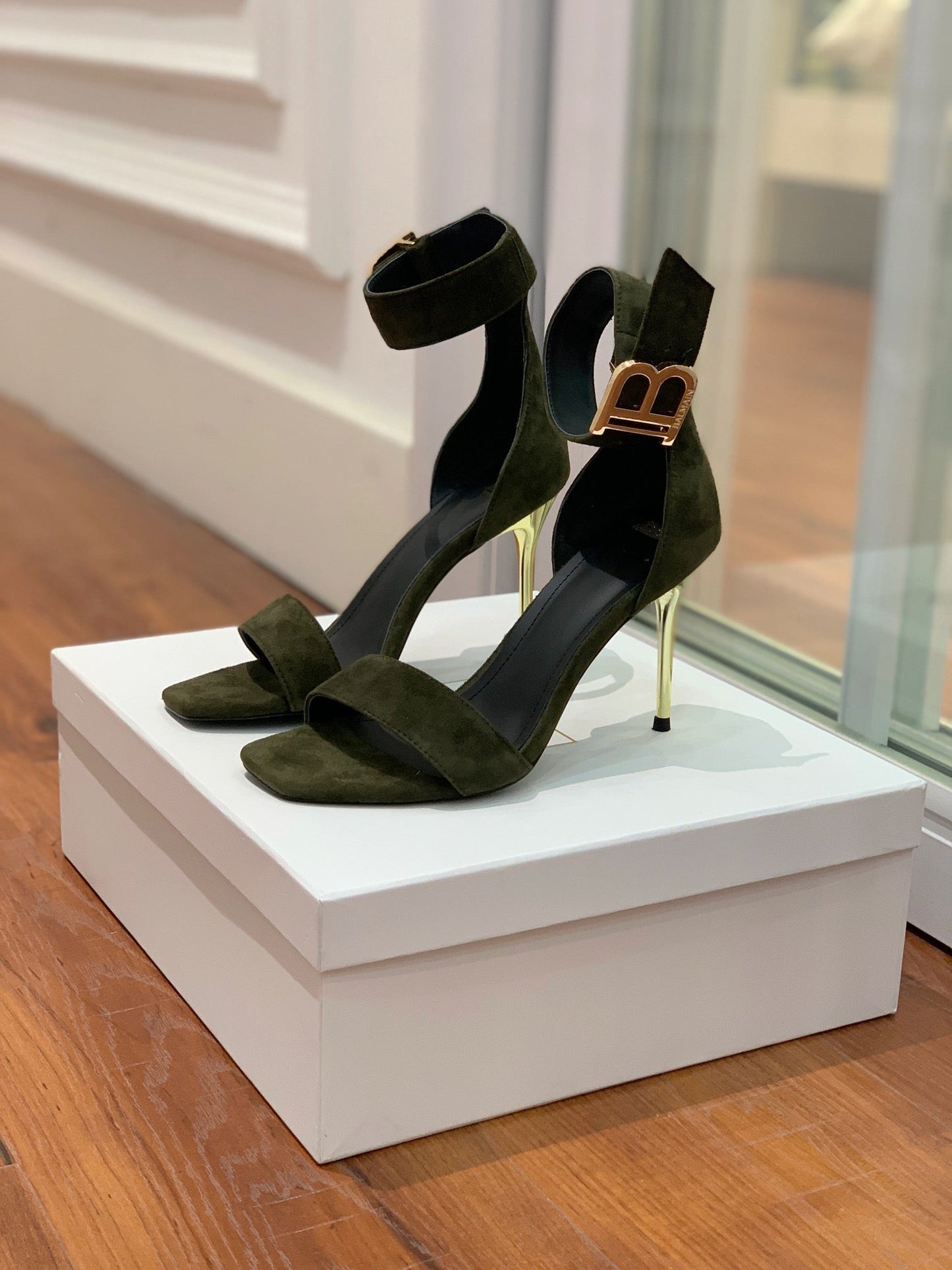 BALMAIN 25S THIN STRAP HIGH HEELS 105MM IN VERY DEEP OLIVE SUEDE GOLD HARDWARE