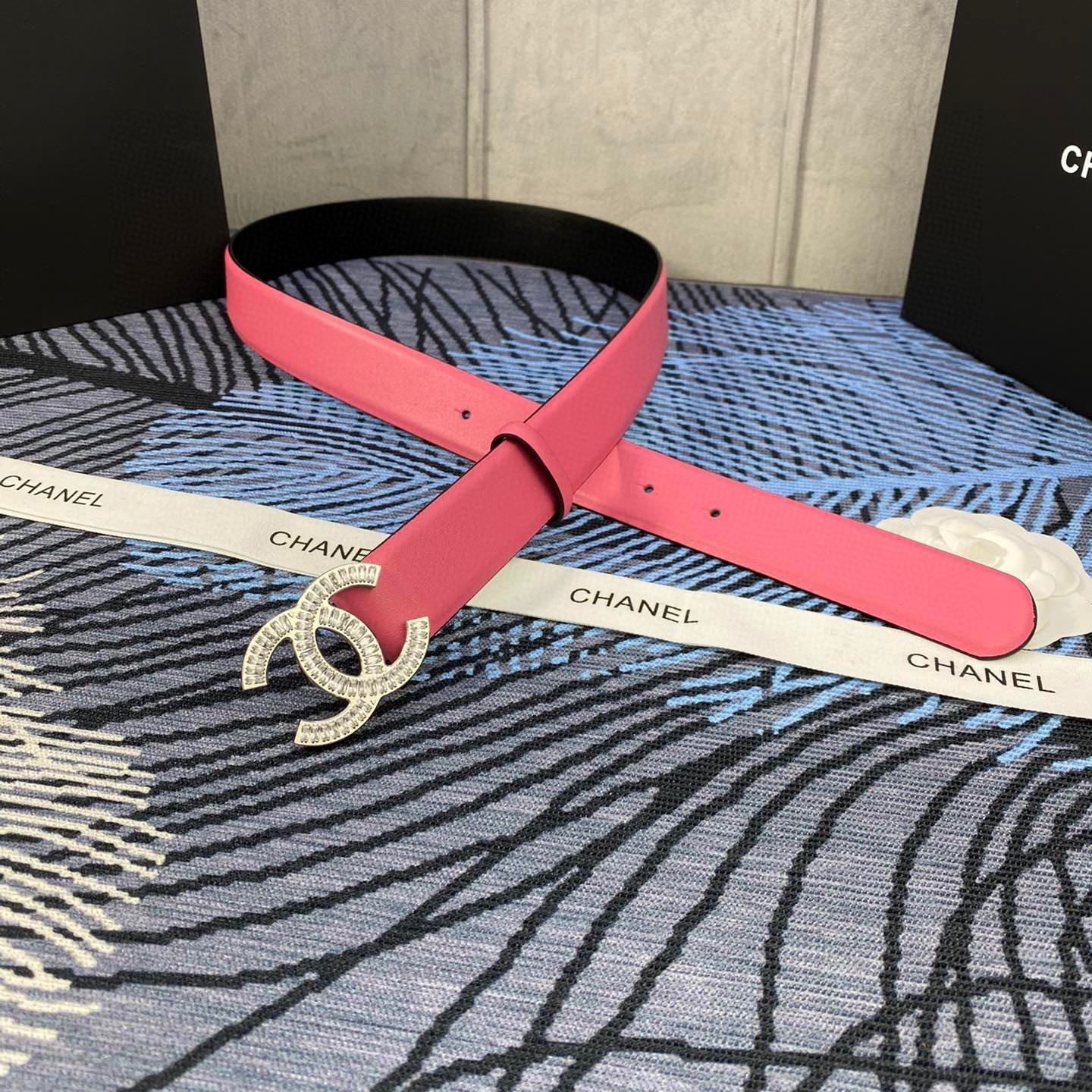 CHANEL 25S BELT 30 MM IN PINK CALFSKIN WITH SILVER HARDWARE 615094