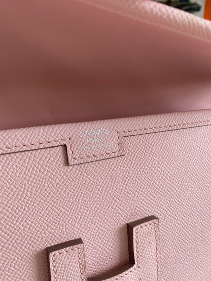 JIGE ELAN 29 CLUTCH IN CREPE PINK CALFSKIN