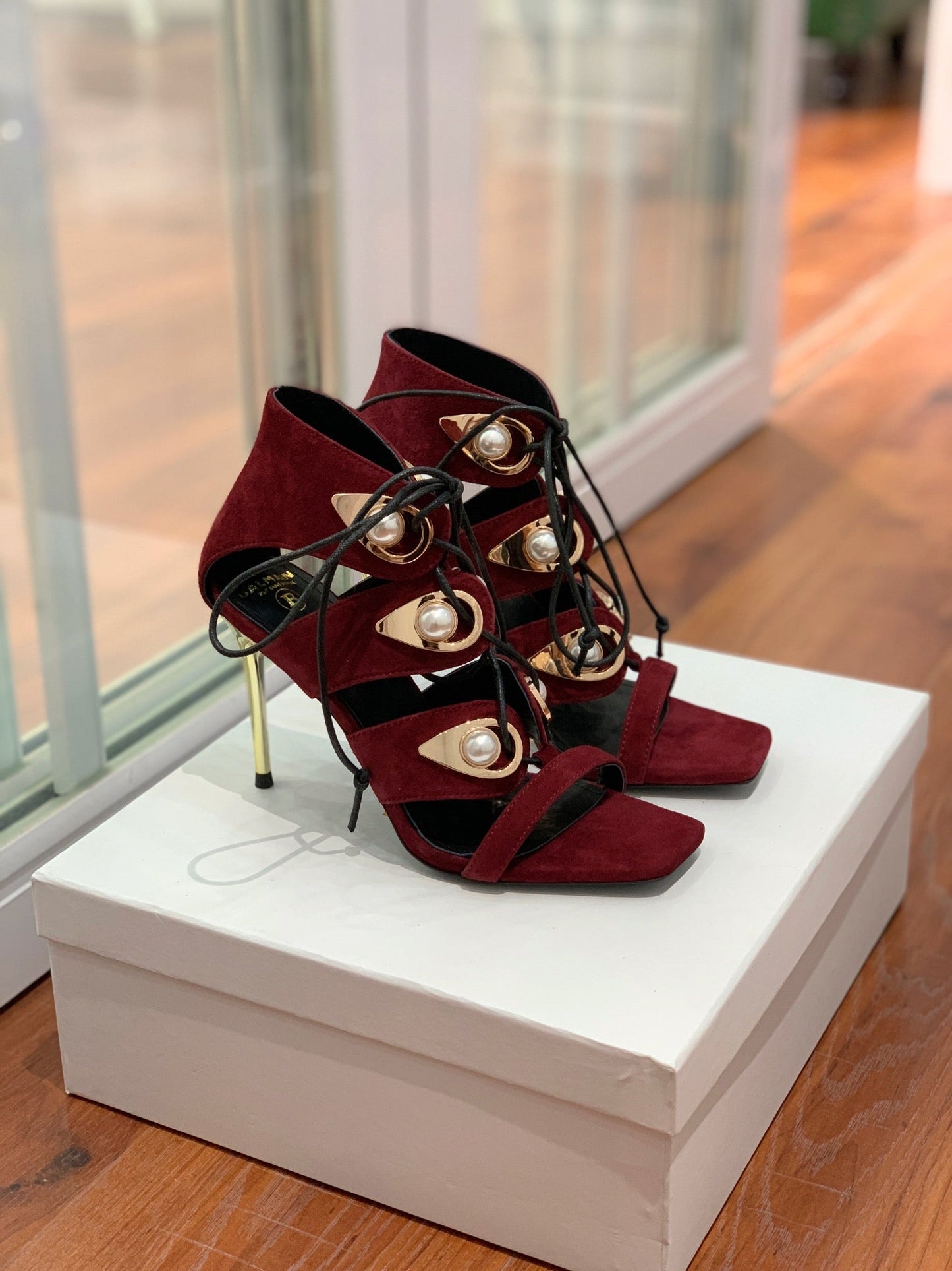 BALMAIN 25S HIGH HEELS 95MM IN OXBLOOD SUEDE WITH PEARL