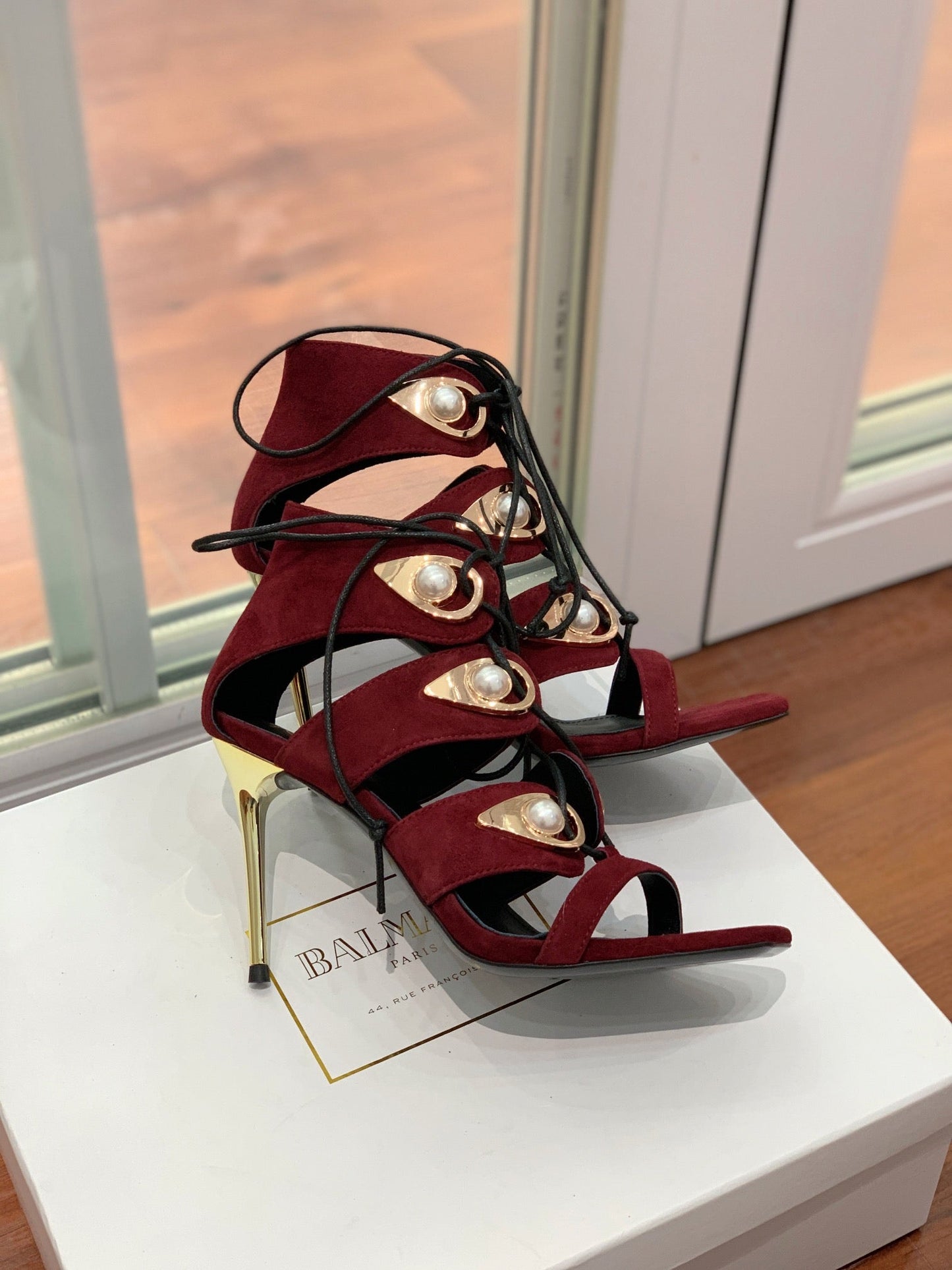 BALMAIN 25S HIGH HEELS 95MM IN OXBLOOD SUEDE WITH PEARL