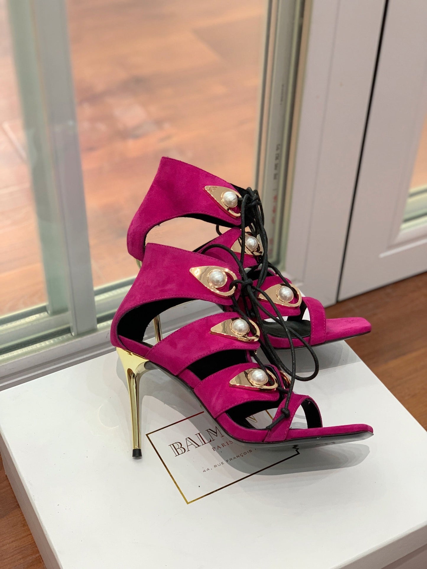 BALMAIN 25S HIGH HEELS 95MM IN FUCHSIA SUEDE WITH PEARL