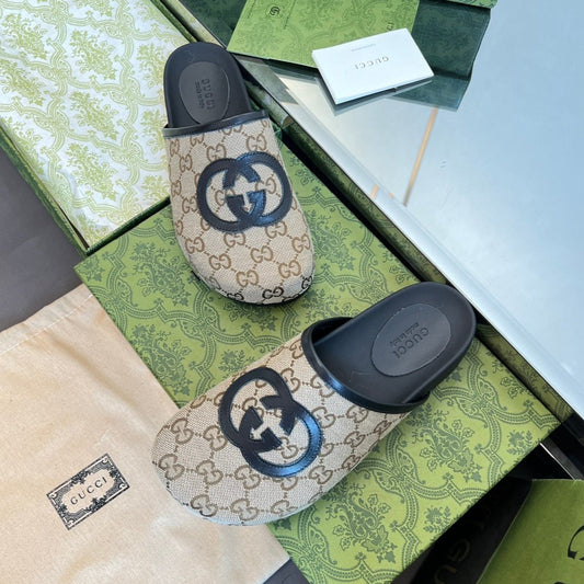 INTERLOCKING G MULE IN BEIGE MONOGRAM CANVAS AND LEATHER