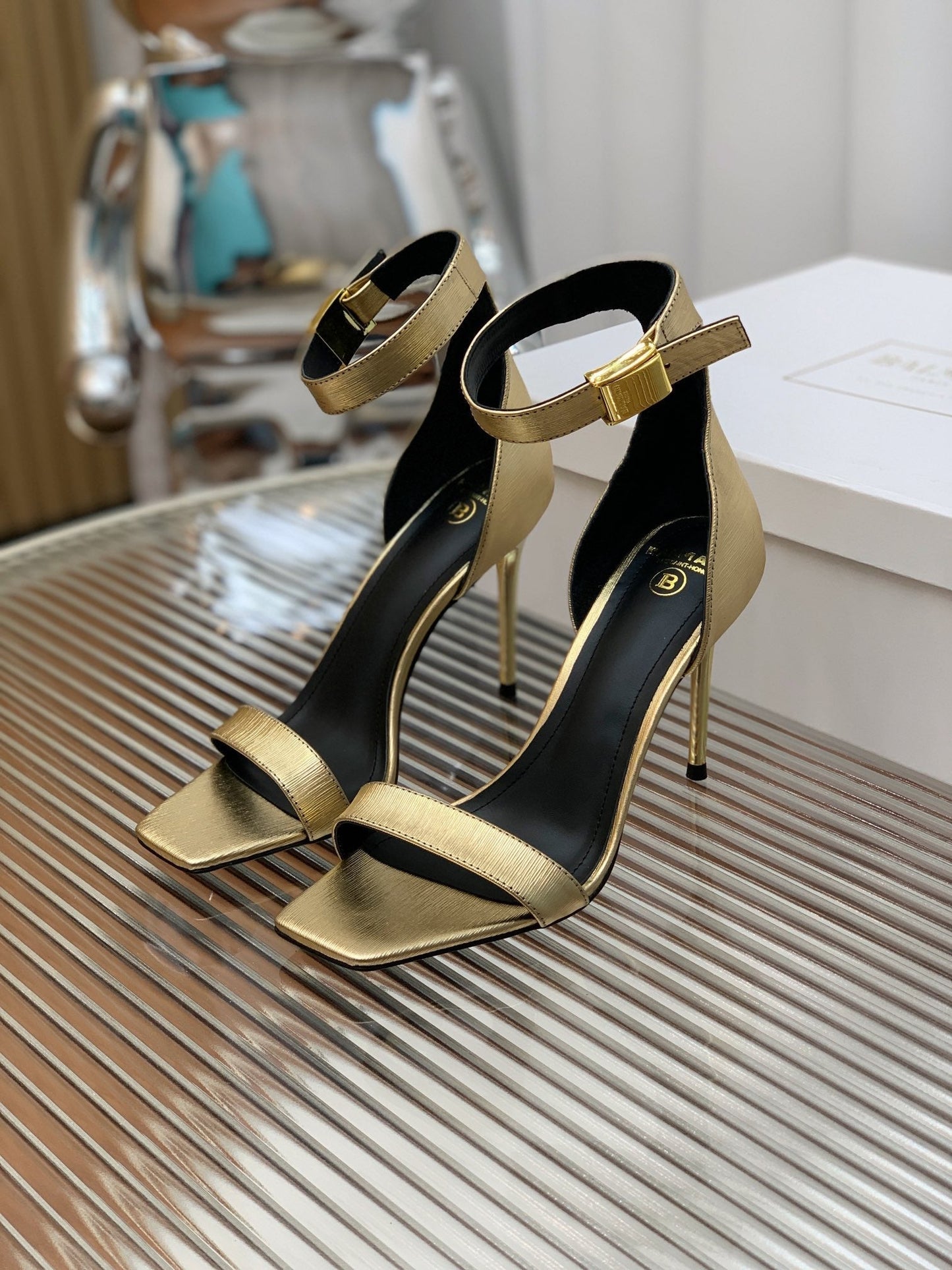 BALMAIN 25S METAL BUCKLE HIGH HEELS 95MM IN GOLD CALFSKIN
