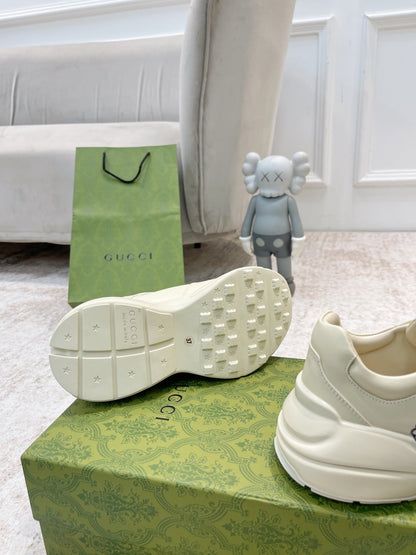 GG RHYTON TRAINER WHITE LAMBSKIN WITH CAT ICON