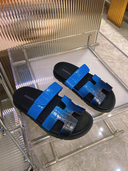 CHYPRE SANDAL OMBRE BLACK COBALT CALFSKIN