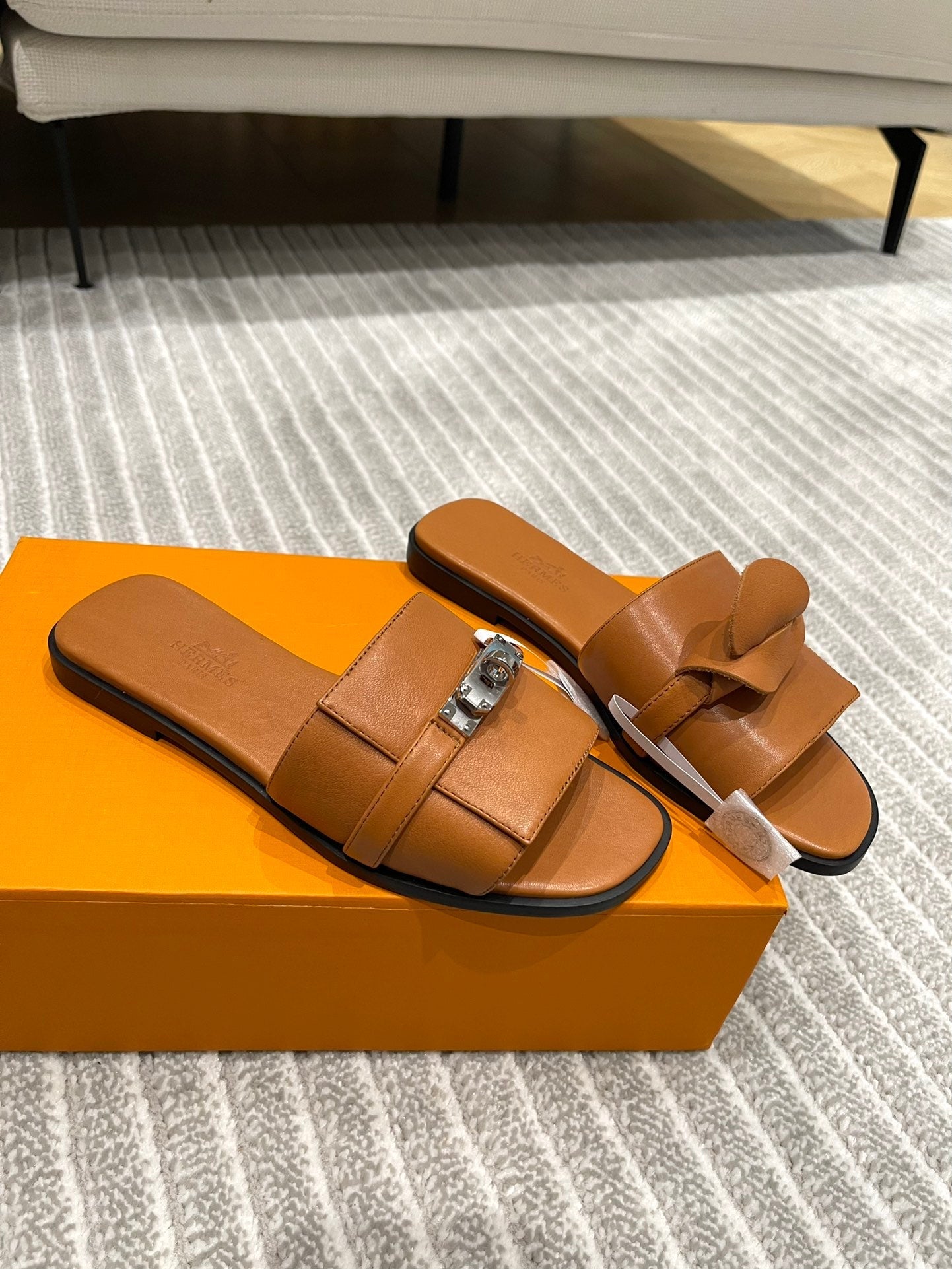 GABRIEL SANDAL CARAMEL CALFSKIN