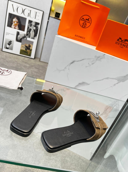 Giulia Sandal Brown Suede Black Calfskin