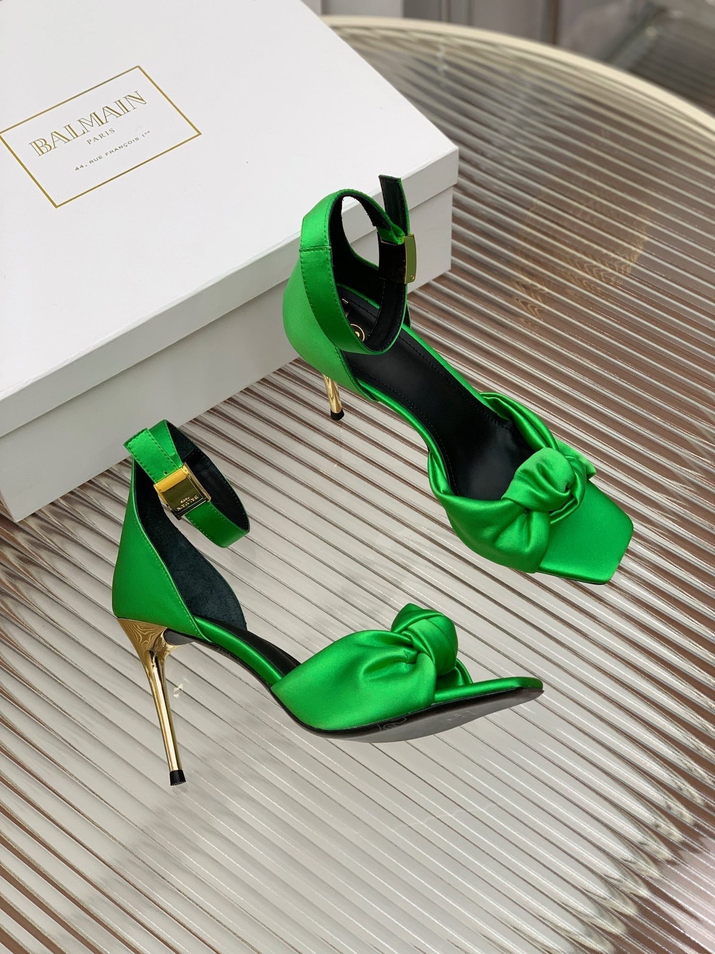 BALMAIN 25S KNOTTED HIGH HEELS 95MM IN KELLY GREEN SATIN
