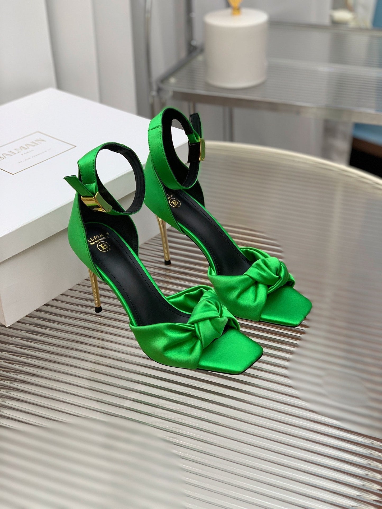 BALMAIN 25S KNOTTED HIGH HEELS 95MM IN KELLY GREEN SATIN