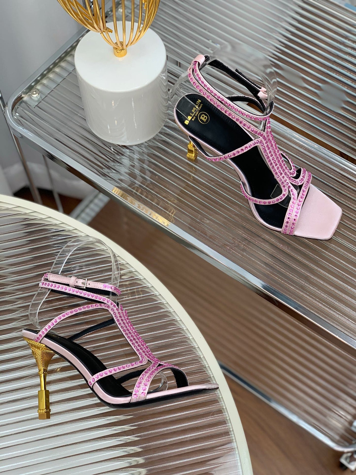 BALMAIN 25S MONETA SANDAL 95MM IN LAVENDER PINK CALFSKIN WITH CRYSTAL