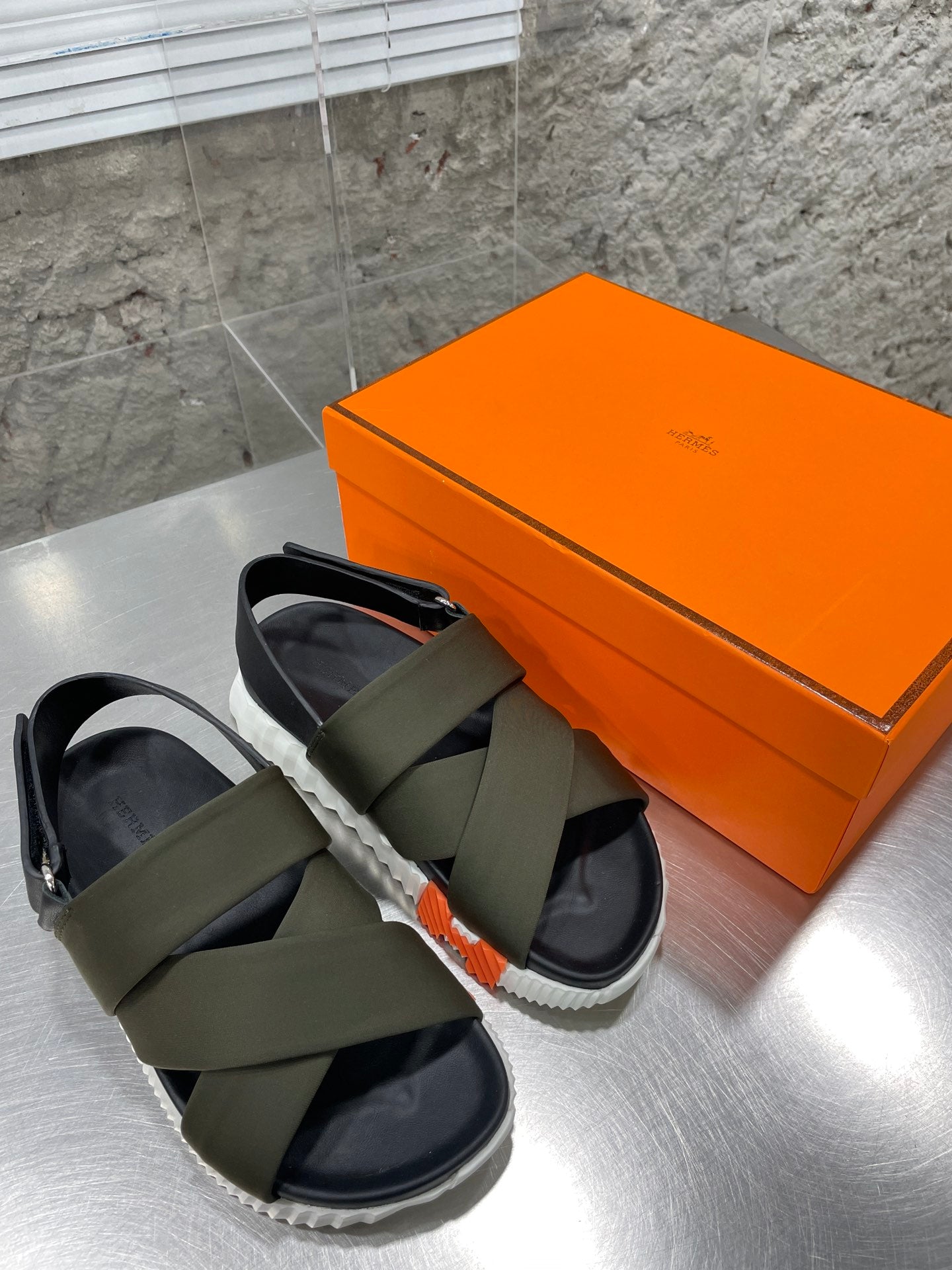 ELECTRIC SANDAL BLACK MIX DARK ARMY CALFSKIN