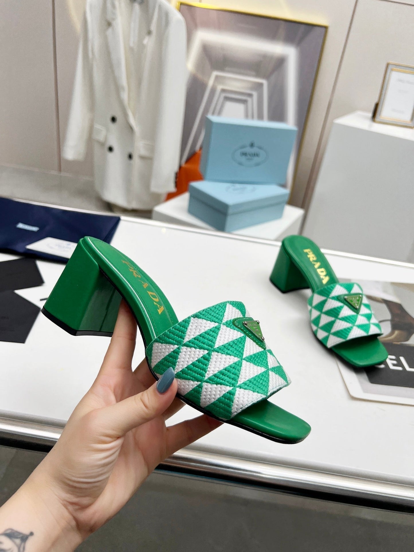 PRA EMBROIDERED SLIDES 65 GREEN FABRIC