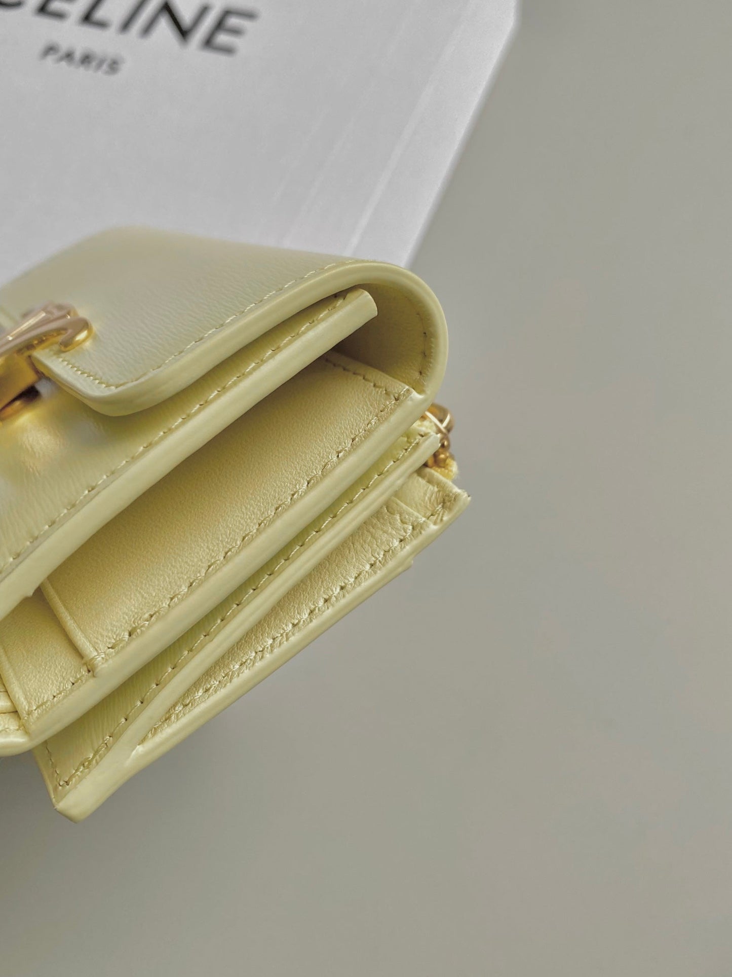 TRIOMPHE 9 WALLET TWO-IN-ONE YELLOW PASTEL CALFSKIN