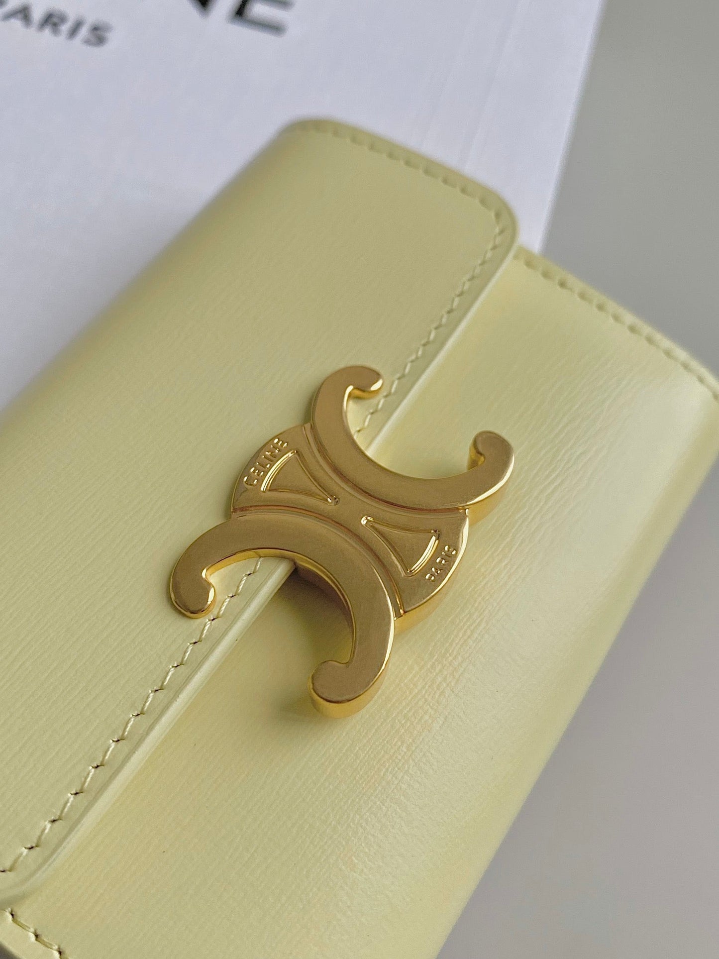 TRIOMPHE 9 WALLET TWO-IN-ONE YELLOW PASTEL CALFSKIN