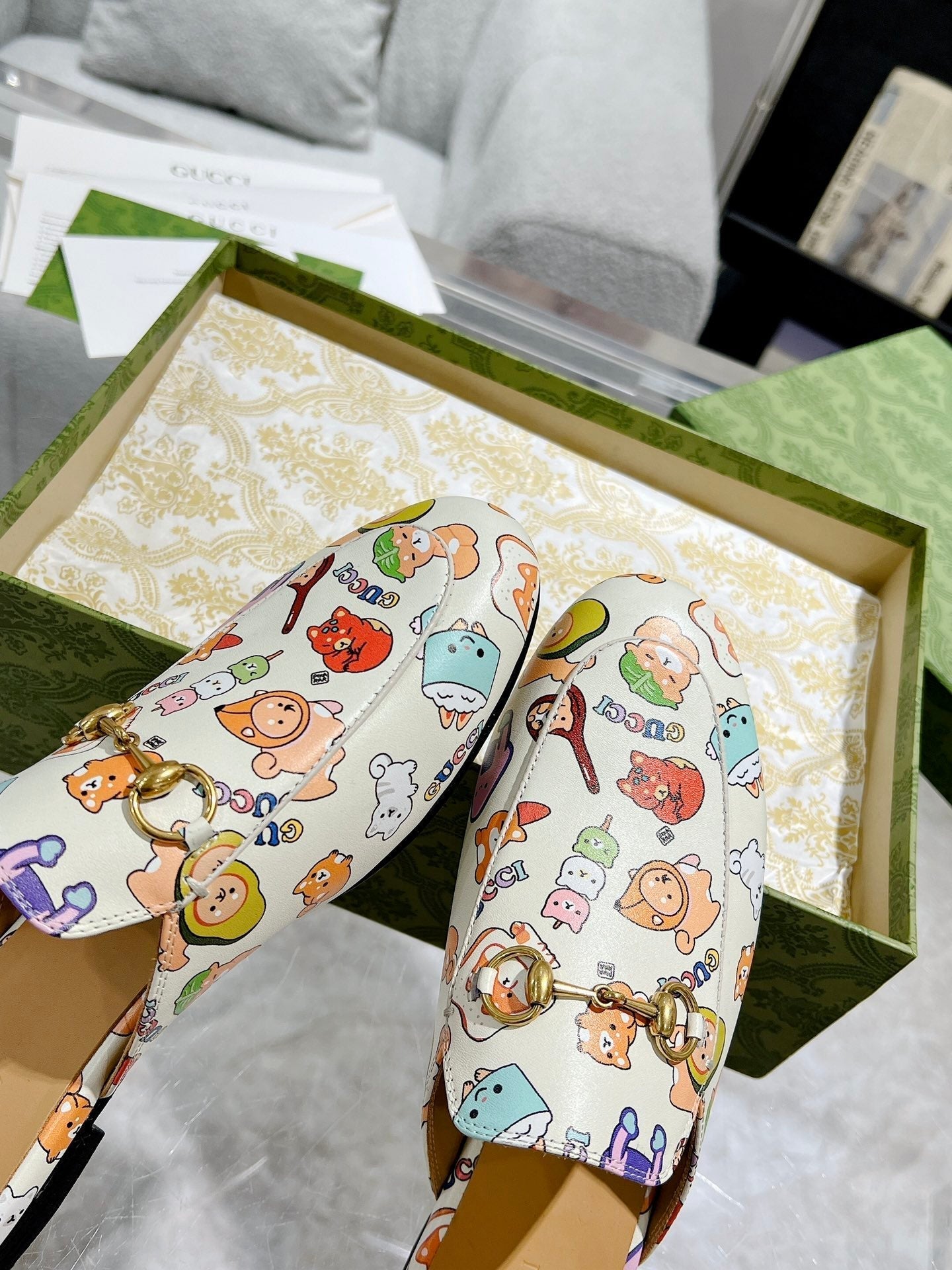 HORSEBIT SLIPPER MULE WITH CUTE ANIMAL PRINT IN WHITE CALFSKIN