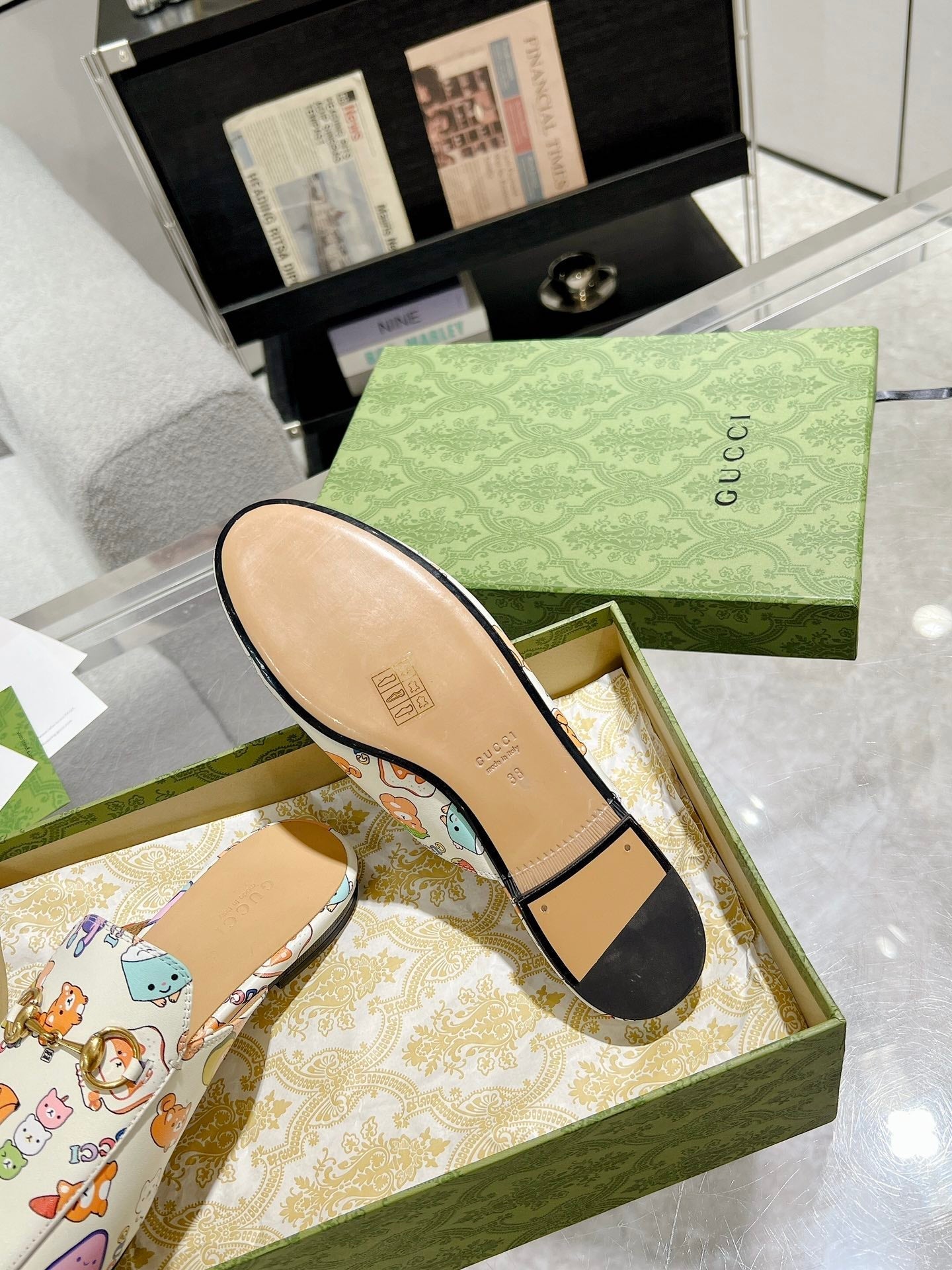 HORSEBIT SLIPPER MULE WITH CUTE ANIMAL PRINT IN WHITE CALFSKIN