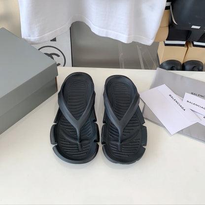 THONG SANDALS IN BLACK RUBBER